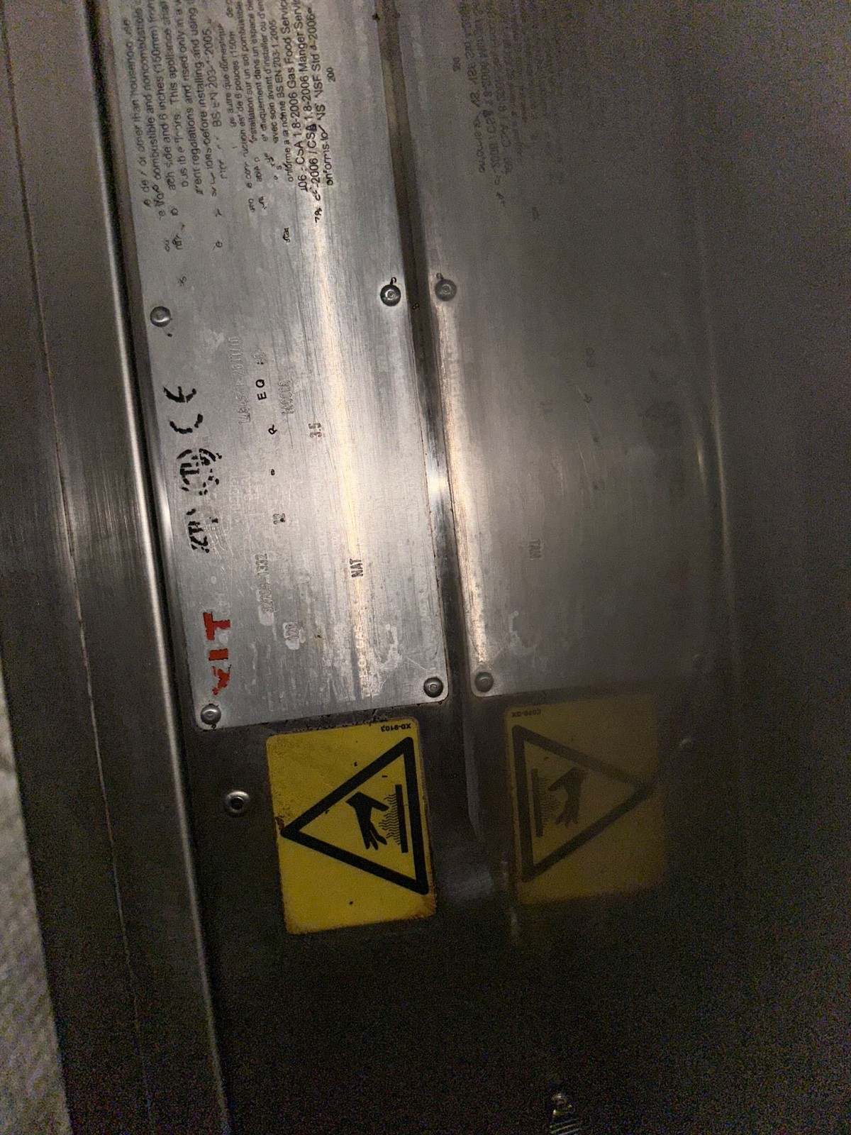 Used XLT 3270B–Natural Gas—120V included base and casters