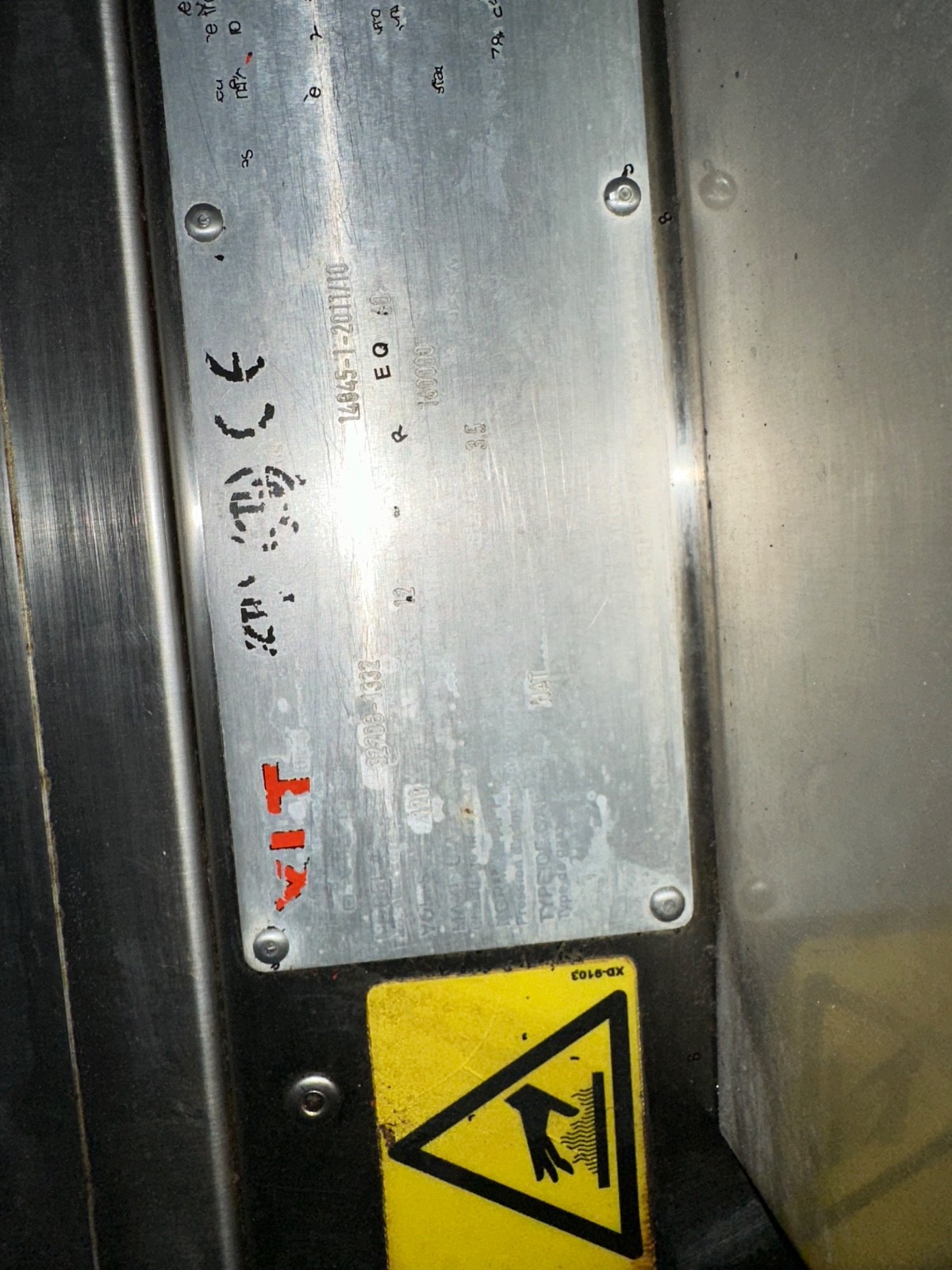 Used XLT 3270B–Natural Gas—120V included base and casters