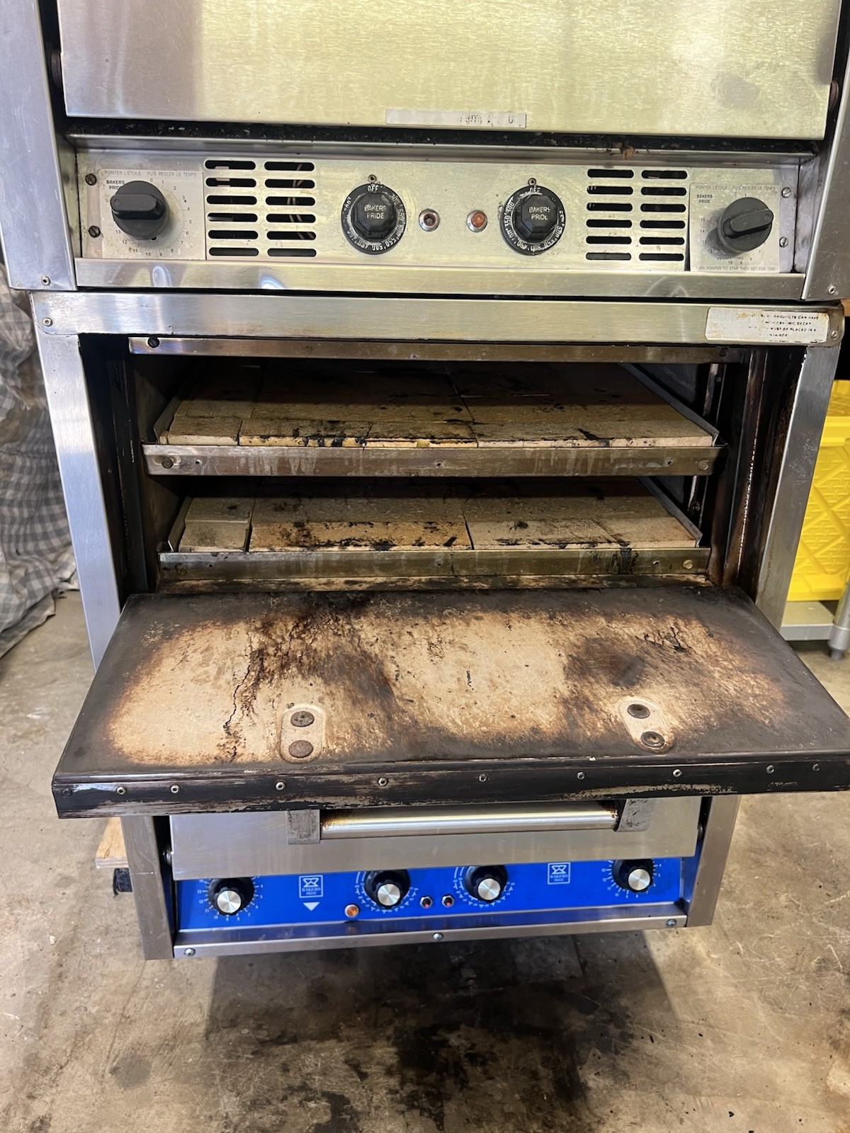 Pizza/Pretzel Stone Deck Oven Bakers Pride P44S 208/240V 3ph TESTED