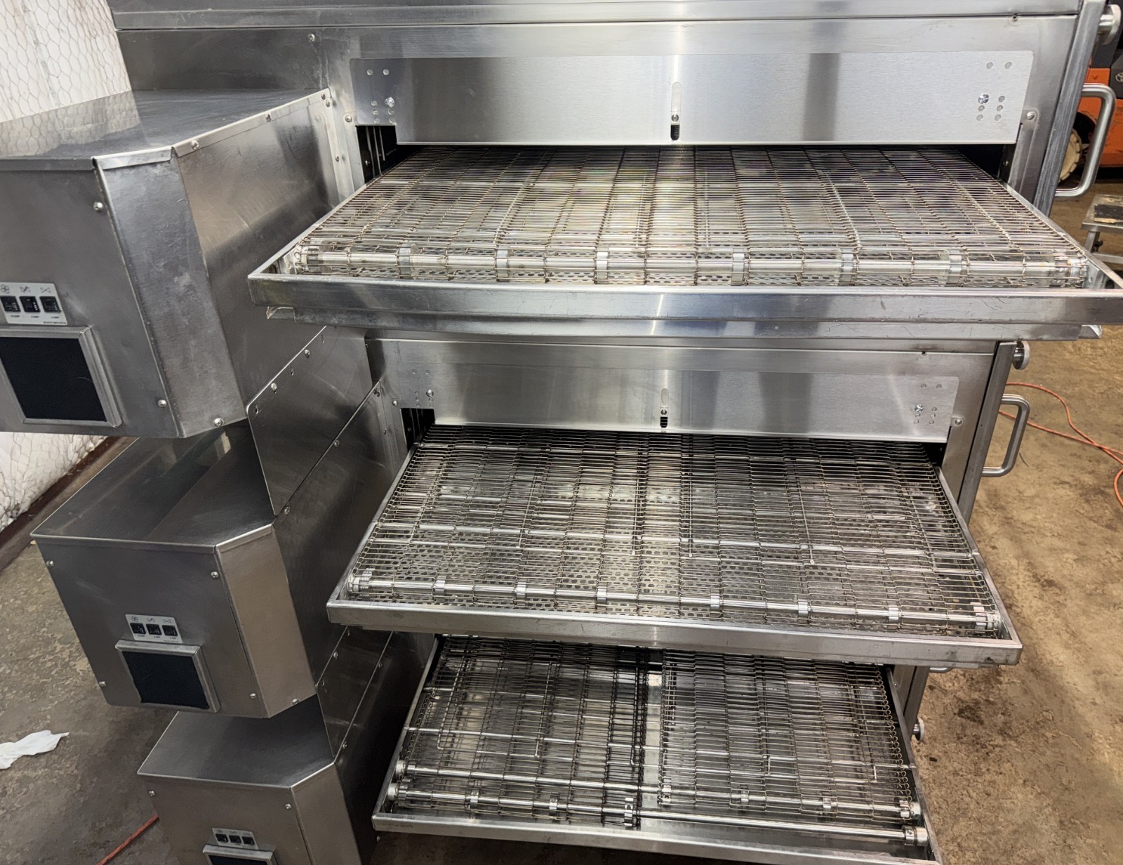 XLT 3870 Nat Gas Triple Stack Pizza Conveyor Ovens** Video Demo** W/SPLIT BELT