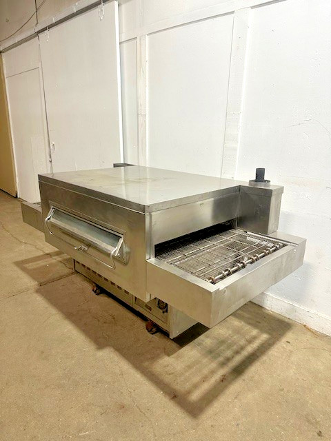 MIDDLEBY MARSHALL IS-350-1 NAT GAS 32″W 150,000 BTU CONVEYOR PIZZA OVEN