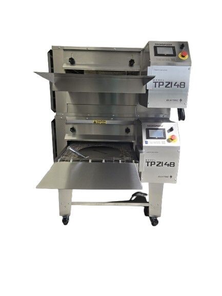 Stacked Double Conveyor Belt Ovens Propane gas Tecnopizza installation included