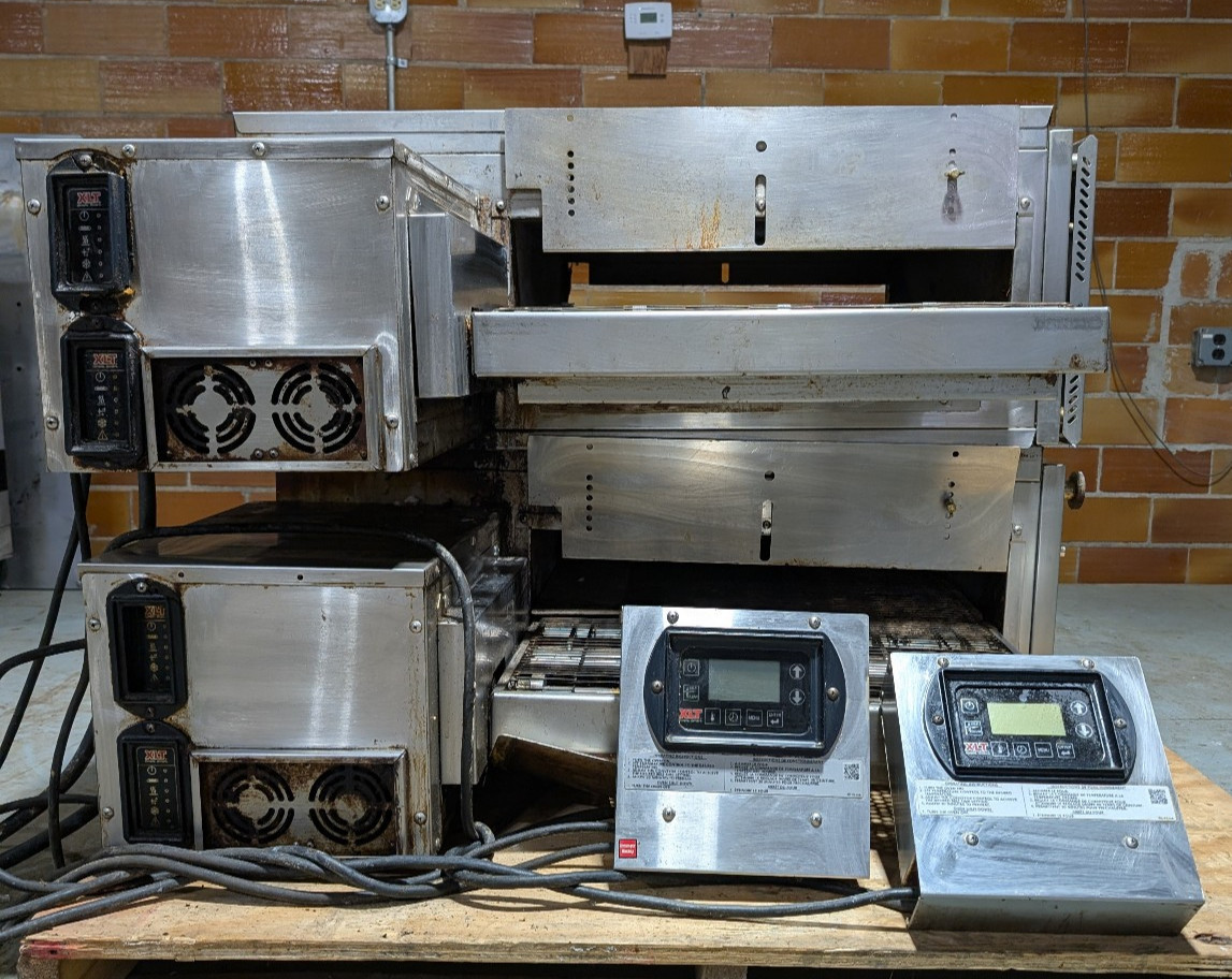 2019 XLT R3A-2336-01067 Double Stack Conveyor Oven, No Legs