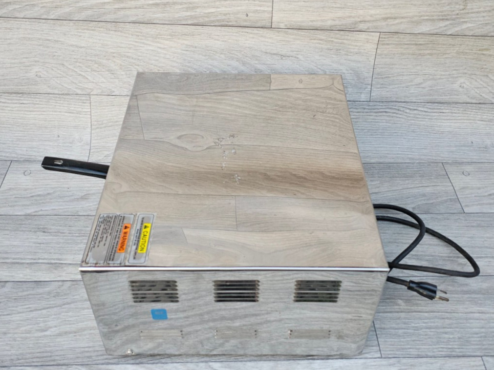 Nova Industries N-300 Commercial Countertop Pizza Oven 120V 1600W DiGiorno
