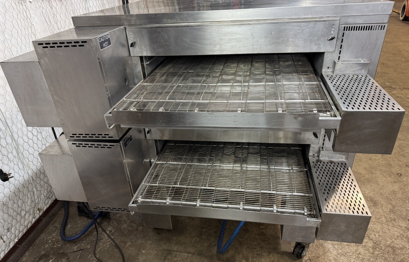 Middleby Marshall PS770g WOW! Gas Double Stack Pizza Conveyor Ovens…Video Demo