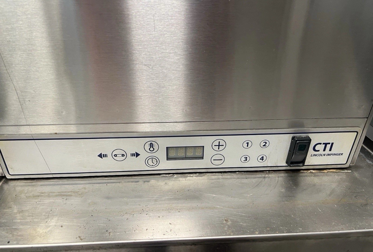 2020 LINCOLN IMPINGER 2502 16″ BELT WIDTH 240V PIZZA OVEN GREAT SHAPE!