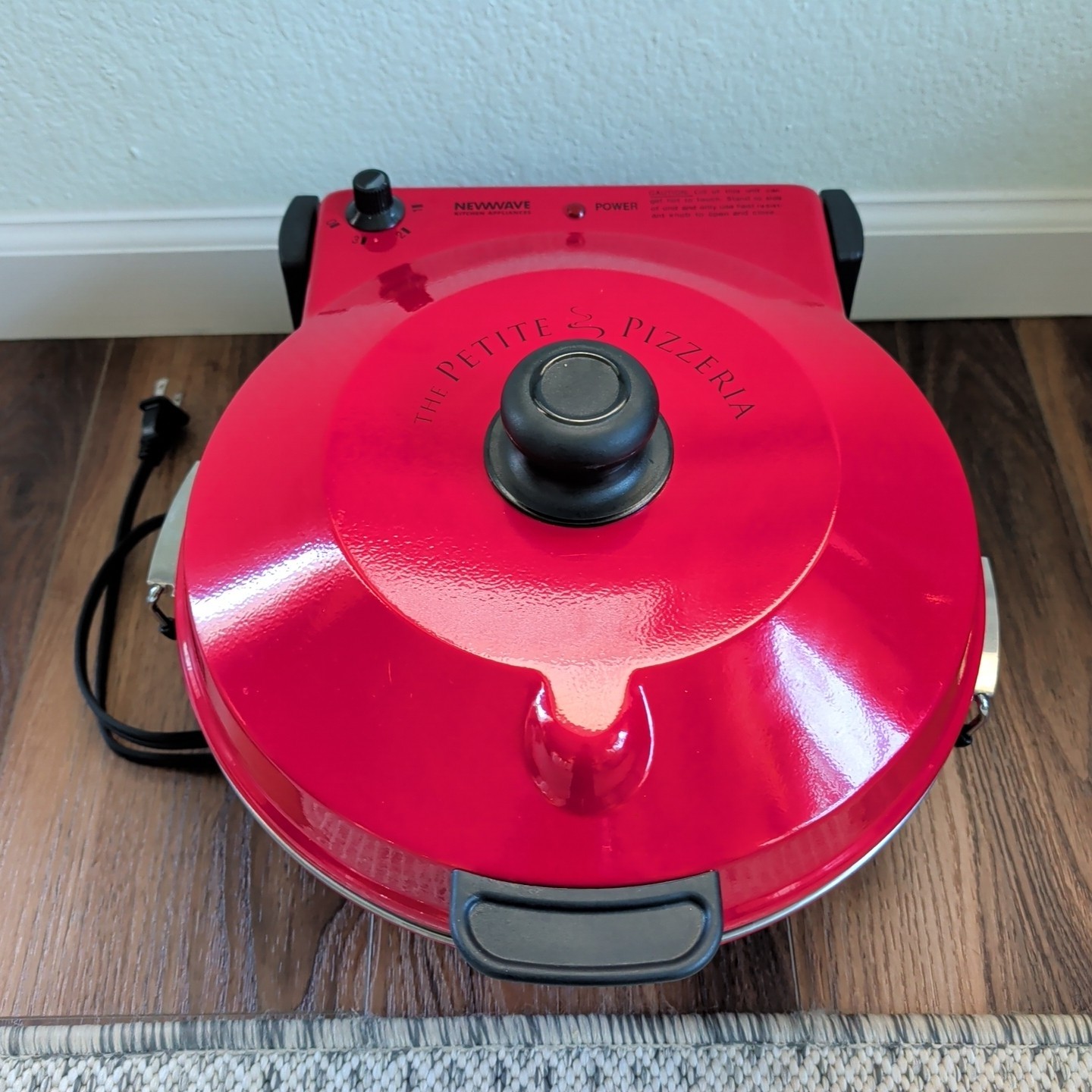 The Petite Pizzeria Countertop Pizza Oven Stone Baked LD-902