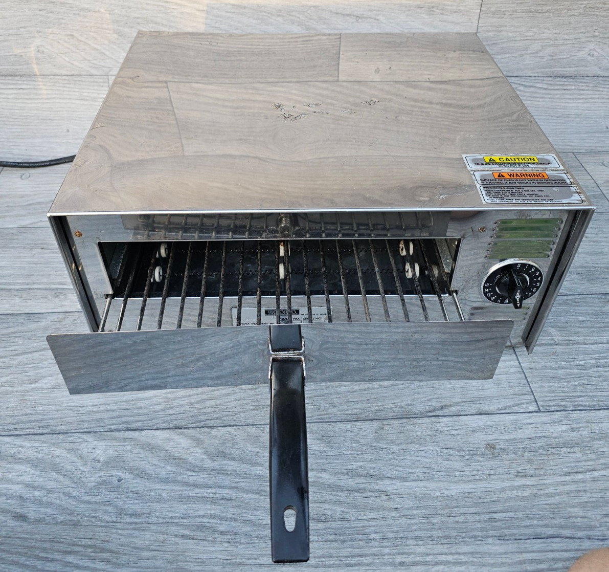 Nova Industries N-300 Commercial Countertop Pizza Oven 120V 1600W DiGiorno