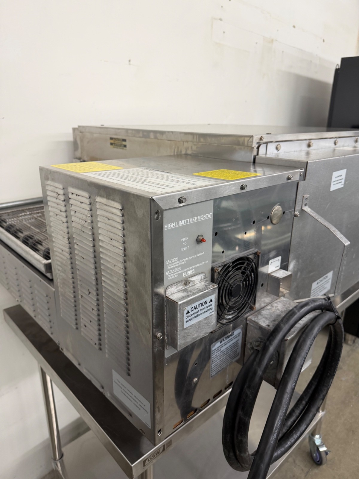 Lincoln 1130-000-V-KF006 Impinger II FastBake Ventless Electric Conveyor Oven