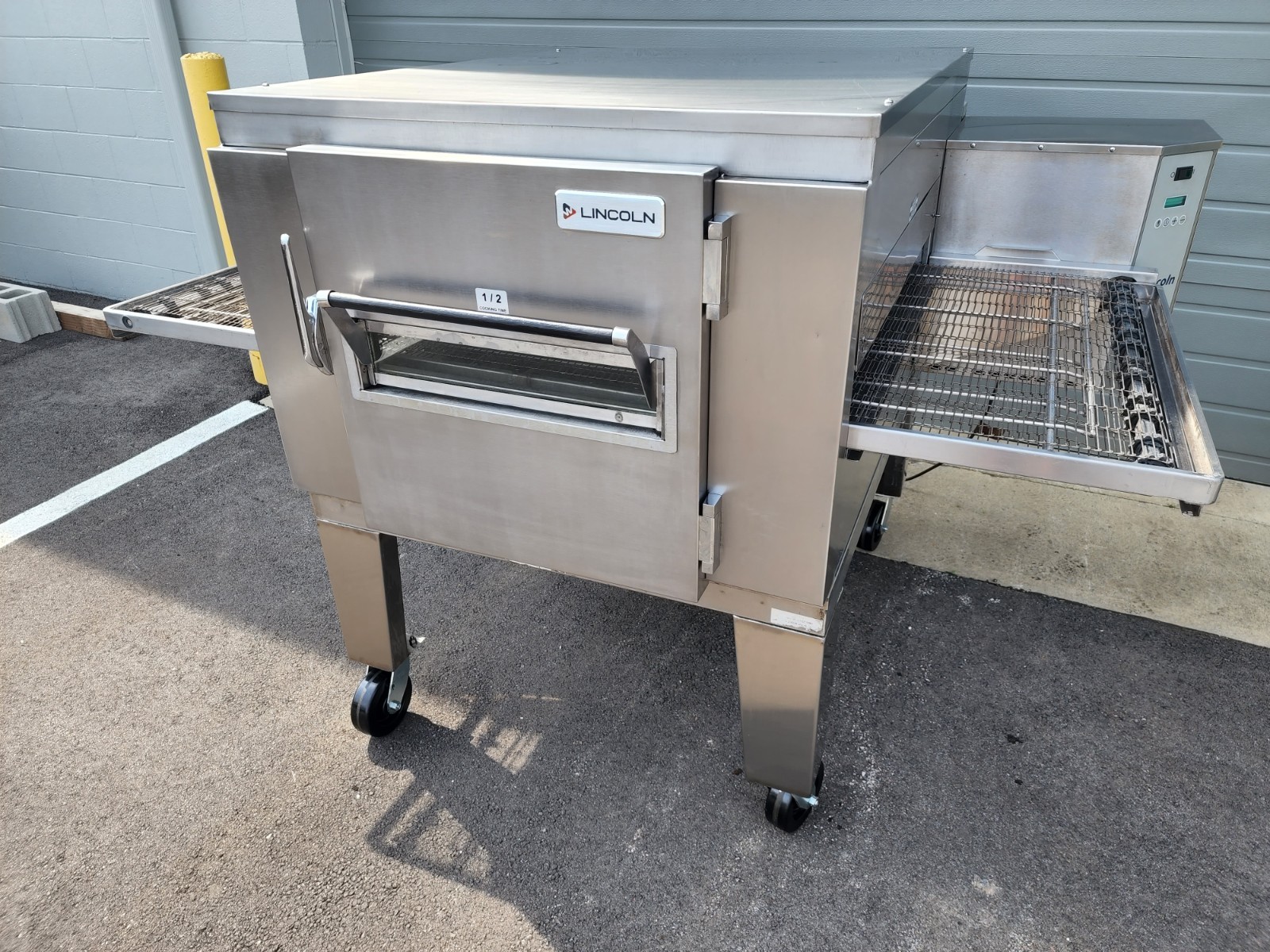 Lincoln Impinger 1450 Single Deck Gas Fired Conveyor Pizza Oven 32″