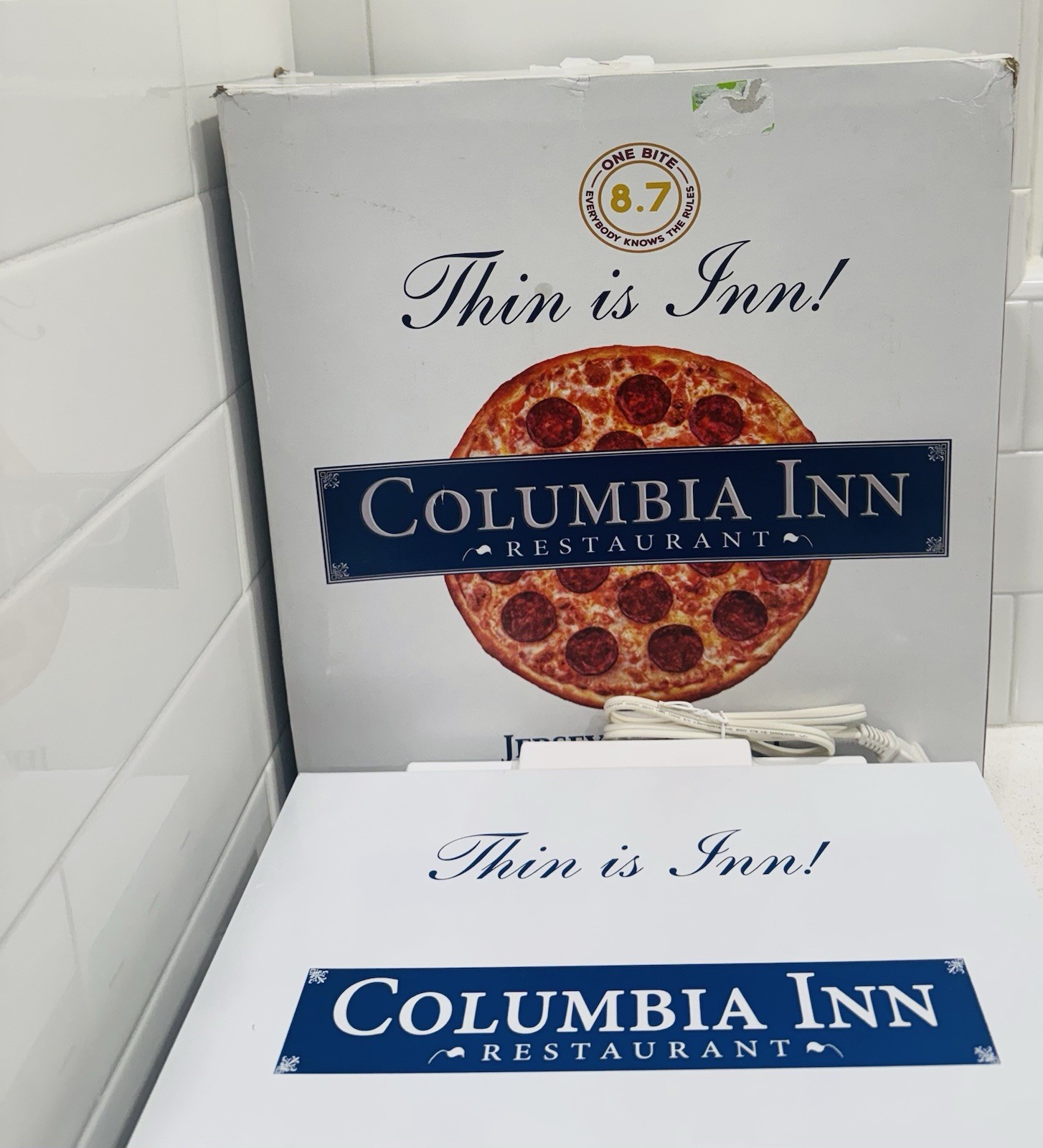 Colombia Inn Pizza Box Countertop Pizza Oven with 12″ Rotating Pan