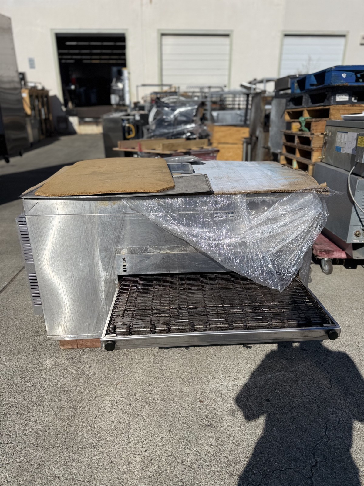 Lincoln 1450-000-U 78″ Gas Impinger Conveyor Pizza Oven – Natural Gas