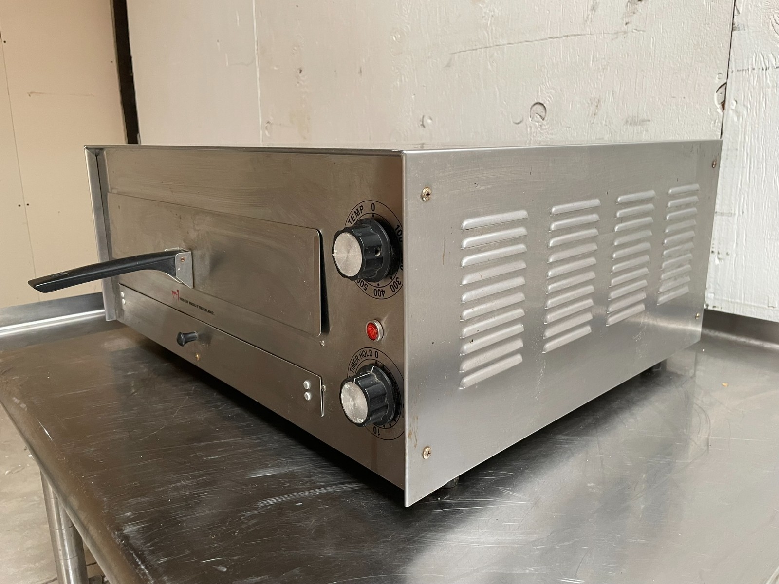 Wisco 560E Countertop Electric Pizza Oven