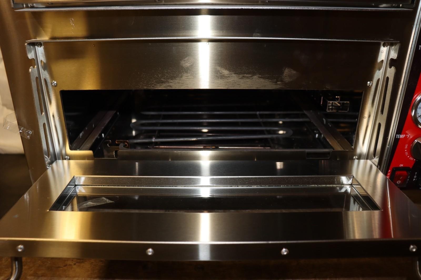 Avantco Double Deck Countertop Pizza/Bakery Oven w/ Independent Chambers 3200W