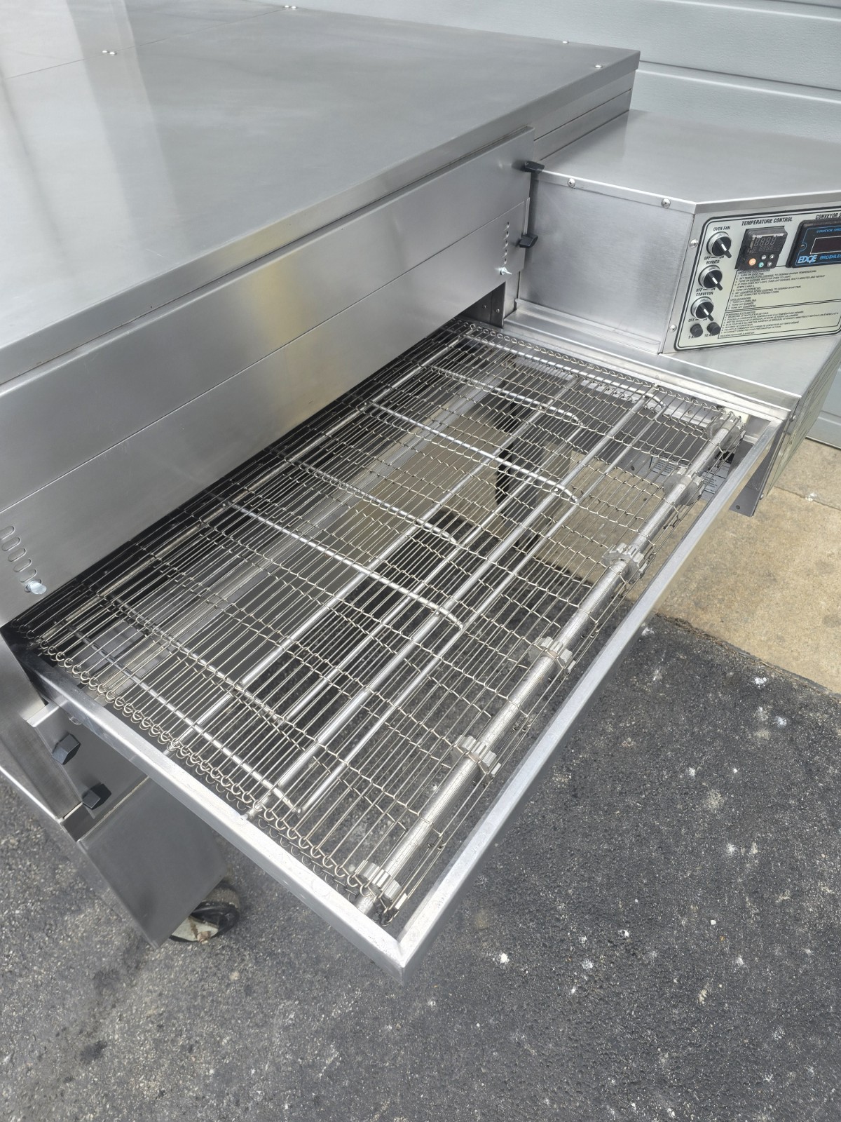 Edge 60 Single Deck Gas Fired Conveyor Pizza Oven 32″