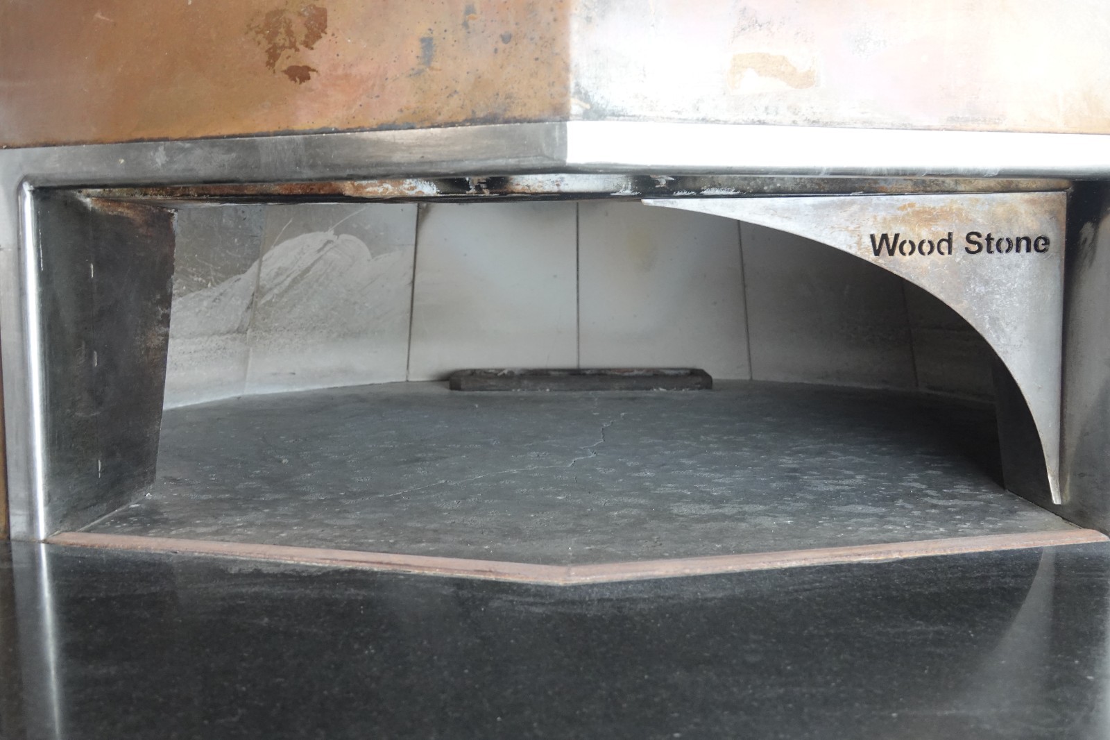 WOODSTONE NATURAL GAS MT. ADAMS 5” STONE HEARTH PIZZA OVEN MODEL WS-MS-5-RFG-NG