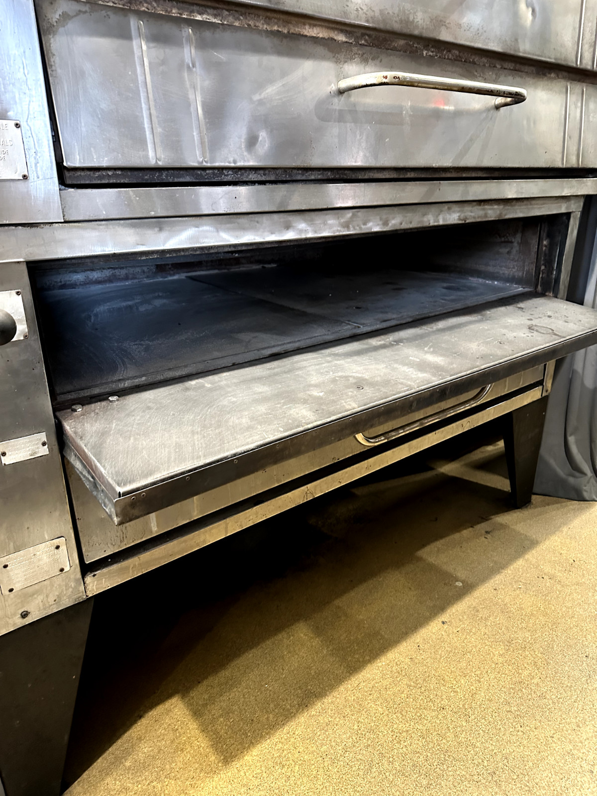 Used Bakers Pride Y600 Pizza Oven Double stack