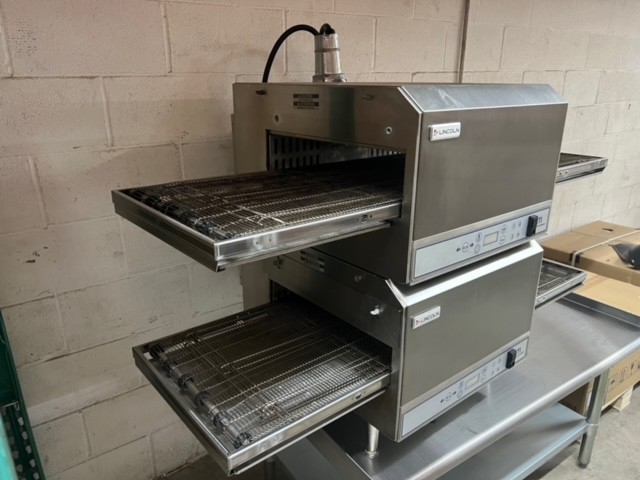 Lincoln V2500-4/1346 Ventless Digital Countertop Impinger® (DCTIV) Pizza Oven