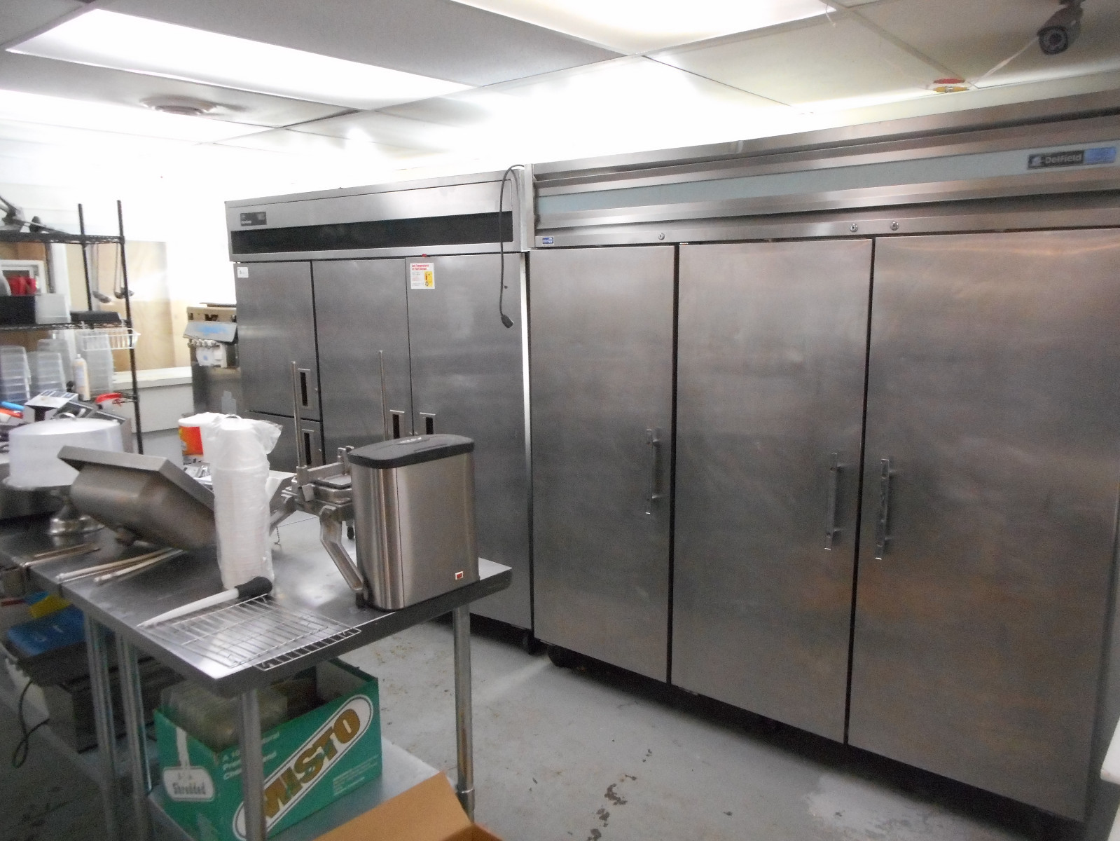 Complete Pizza Shop with Middleby Marshall Double Gas Conveyor Oven, PS 360, 40″