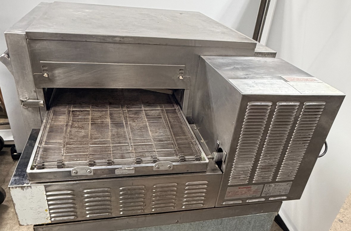 Lincoln Impinger 1116 Pizza Oven Single Deck 18”x 56” Conveyor -Natural Gas