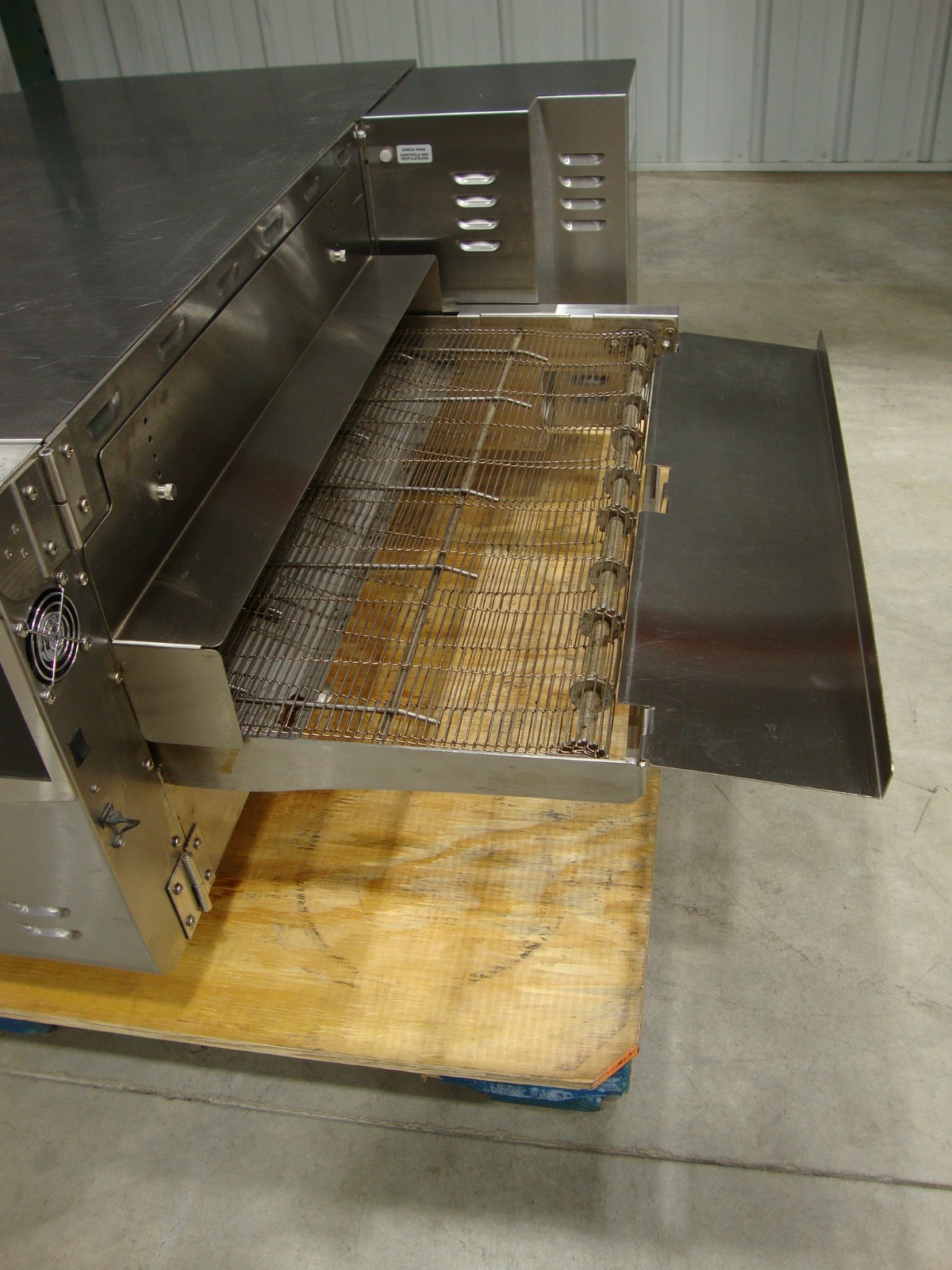 Ovention C2600 Ventless 26″ Electric Countertop Conveyor Pizza Oven