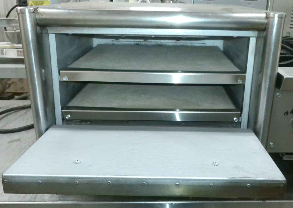 USED BAKERS PRIDE MODEL: MOS2E – ELECTRIC COUNTERTOP PIZZA OVEN, 120 V 1800 WATT